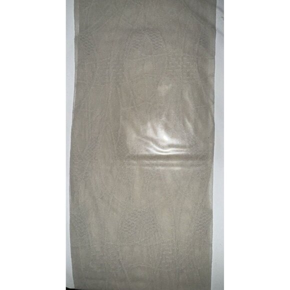 Wolford Giorgio Armani 20 den Textured Tights Size: Medium Color: Sabbia 18441 - Picture 6 of 7